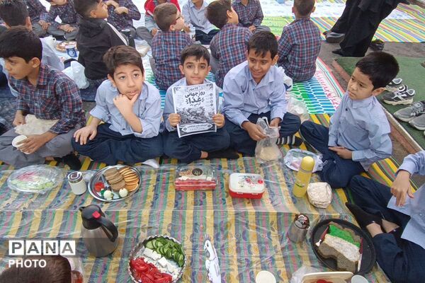 به وقت سلامتی؛ پیوند روز جهانی غذا و تخم‌مرغ در دبستان علامه طباطبایی (ره)