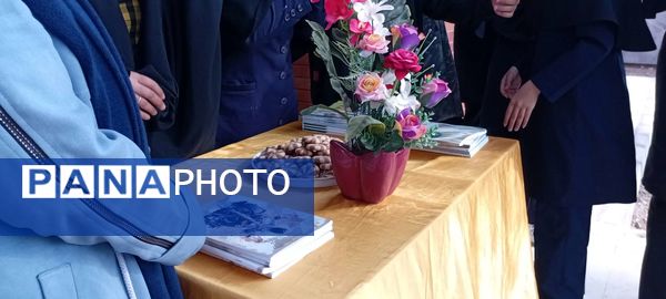 تجلیل از دانش آموزان چادری دبیرستان مادرمهربان خلیل آباد