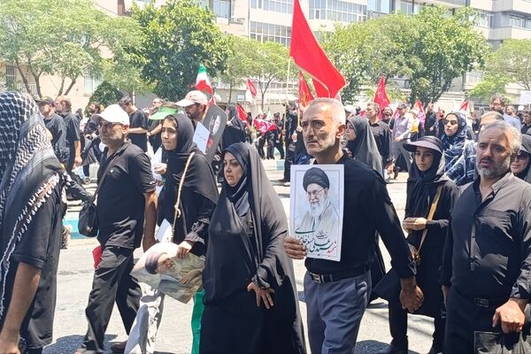 رستاخیز تاریخی لثارات خامنه ای در تهران