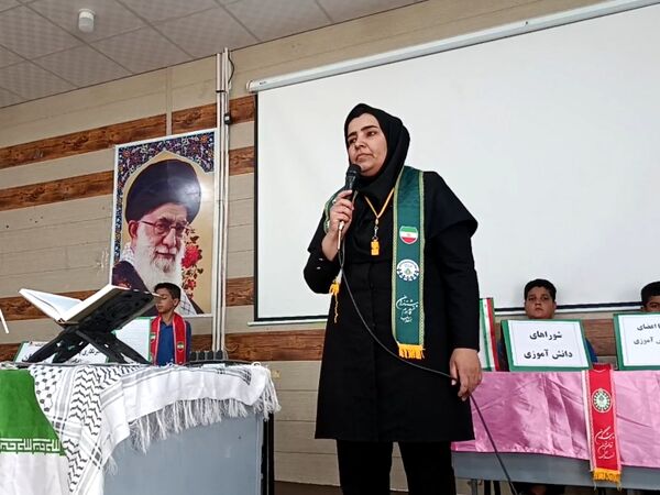 کارگاه معرفی سازمان دانش‌آموزی حاجی‌آباد
