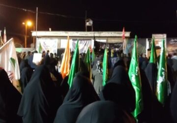 راهپیمایی مردم ولایتمدار کوهنانی در شب بیست و هشتم حضور 