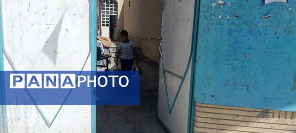 توزیع شربت و شیرینی به مناسبت میلاد پیامبر اسلام (ص) 