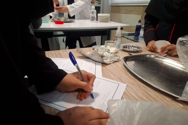 برگزاری مسابقات و درخشش نخبگان جوان در رقابت علمی دبیرستان هیات امنایی مقربی