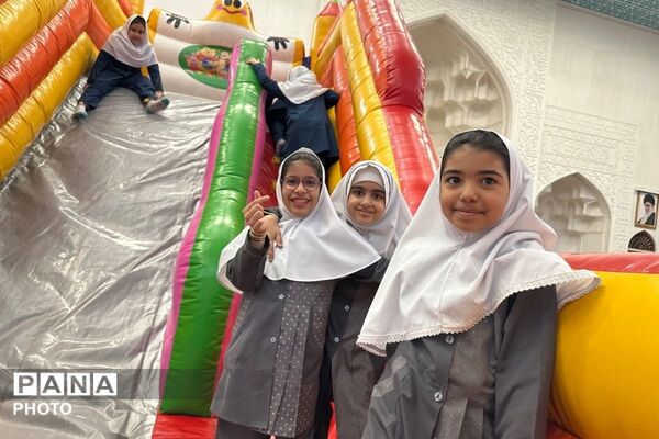 جشن بندگی وآغاز فصل تازه‌ای از مسئولیت وایمان 