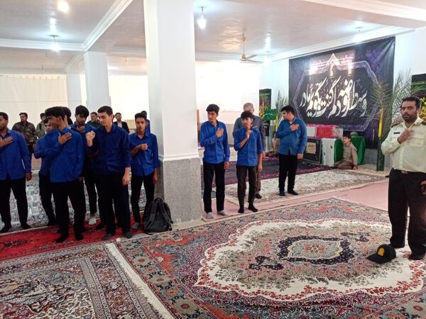 آیین استقبال باشکوه از شهید گمنام در مسجد مهدیه فین