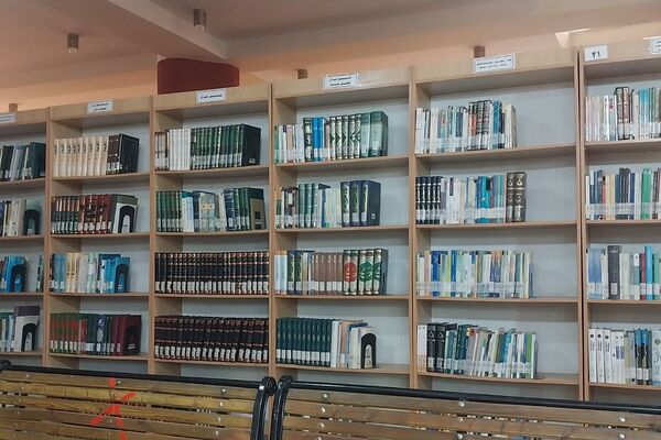 نمایشگاه کتاب دانش آموزی در ناحیه دو شهرری 