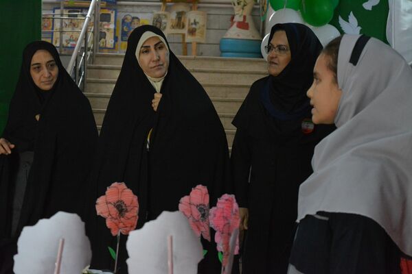 افتتاحیه طرح  «ایرانمون» در مدرسه شهدای گمنام بهارستان‌دو