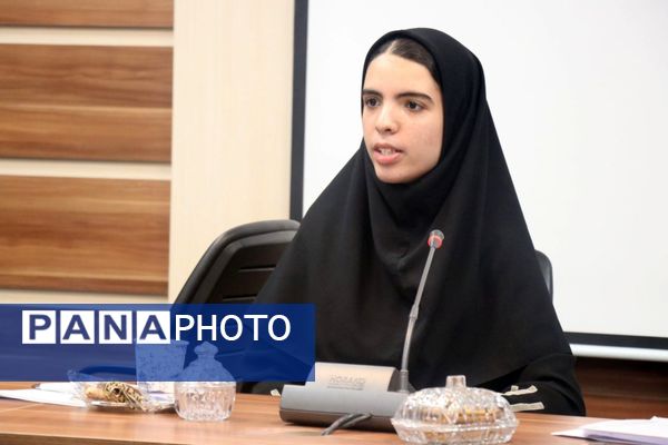 نشست توجیهی دانش‌آموزان پشتیبان طرح خبرنگار شو