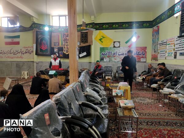 کلاس های هلال احمر در مسجد ابوالفضلی نیشابور 