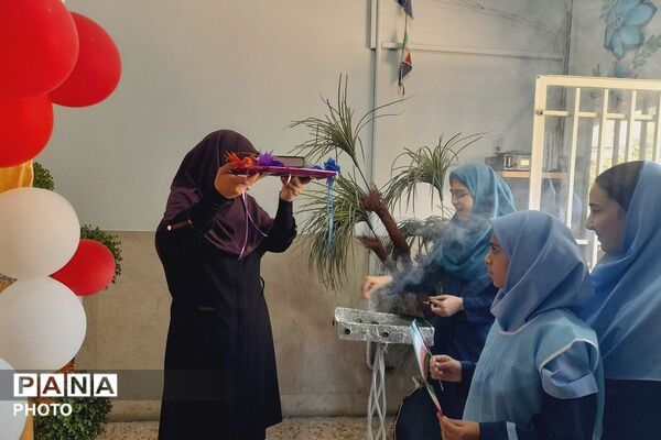 نواختن زنگ دانایی در مدارس عفاف،مشکات و هدی 
