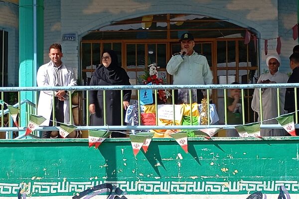 گرامیداشت هفته فراجا در مدارس منطقه کهریزک 