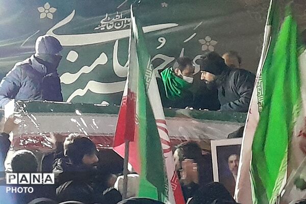 بیعت مردم انقلابی شهرری با سومین رهبر انقلاب 