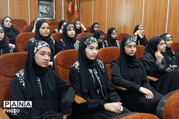  آیین گرامی‌داشت «سلامت و امنیت با سفیران سلامت» در ورامین