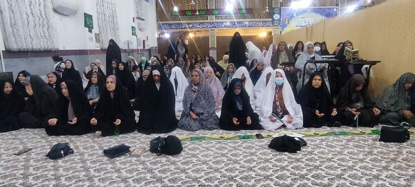 برگزاری محفل انس با قرآن به میزبانی دبستان راشد مرندی در حاجی‌‌آباد 