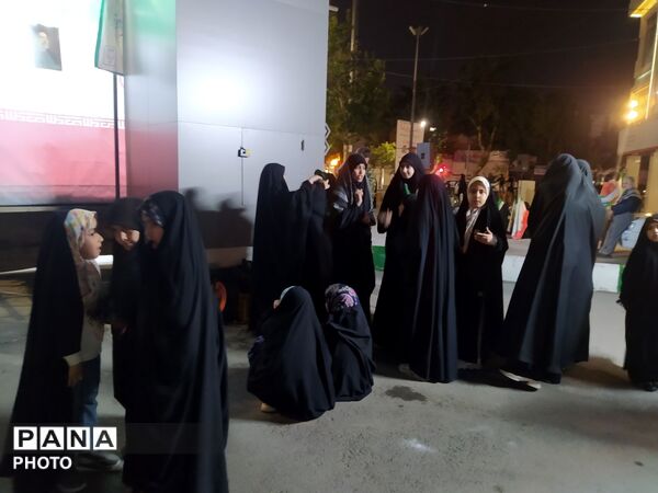 گذری در تجمع مردم محله خیابان شهید مدرس مشهد
