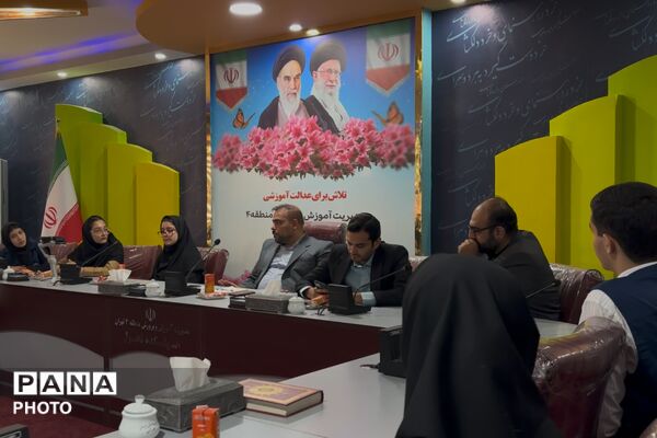 باید برخاست؛ هماهنگی دانش‌آموز خبرنگاران پانای منطقه ۴ برای پوشش رویداد آخرین وداع