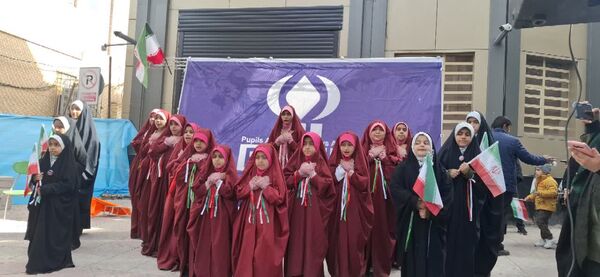 غرفه خبرگزاری پانا، وعده دیدار دانش‌آموزان در راهپیمایی 22 بهمن