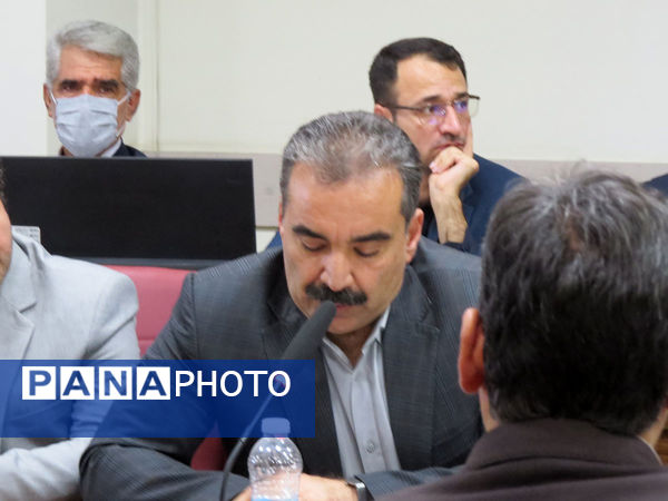 برگزاری شورای معاونان آموزش و پرورش با حضور استاندار 