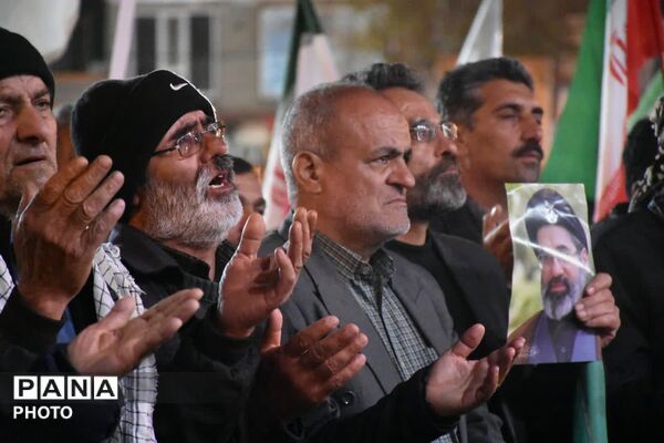پنجاه‌وهفت شب مقاومت و وفاداری در قروه؛ تجدید پیمان در میدان سردار سلیمانی