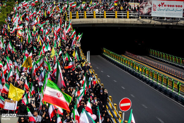 رزمایش دختران «جان‌فدای ایران»