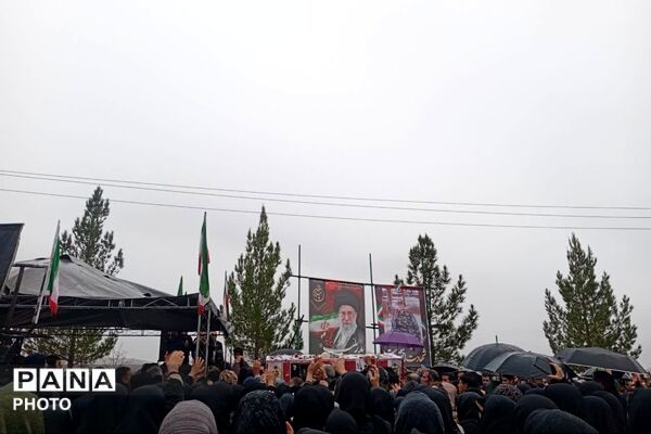 تشییع پیکر شهید مدافع امنیت در حمله تجاوزکارانه آمریکا 