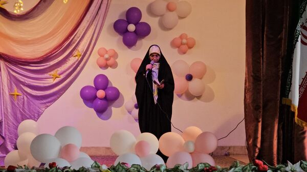 لحظه‌های متفاوت روز پرستار و ولادت حضرت زینب (س) در دبیرستان دخترانه طلیعه شاهد