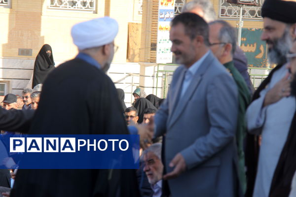 اقامه نماز عید سعید فطر  در شهر یزد