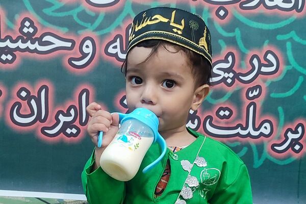 مصلی رباط‌کریم میزبان آیین شیرخوارگان حسینی