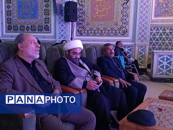 شب شعر آیینی پیرغلامان حسینی برگزار شد