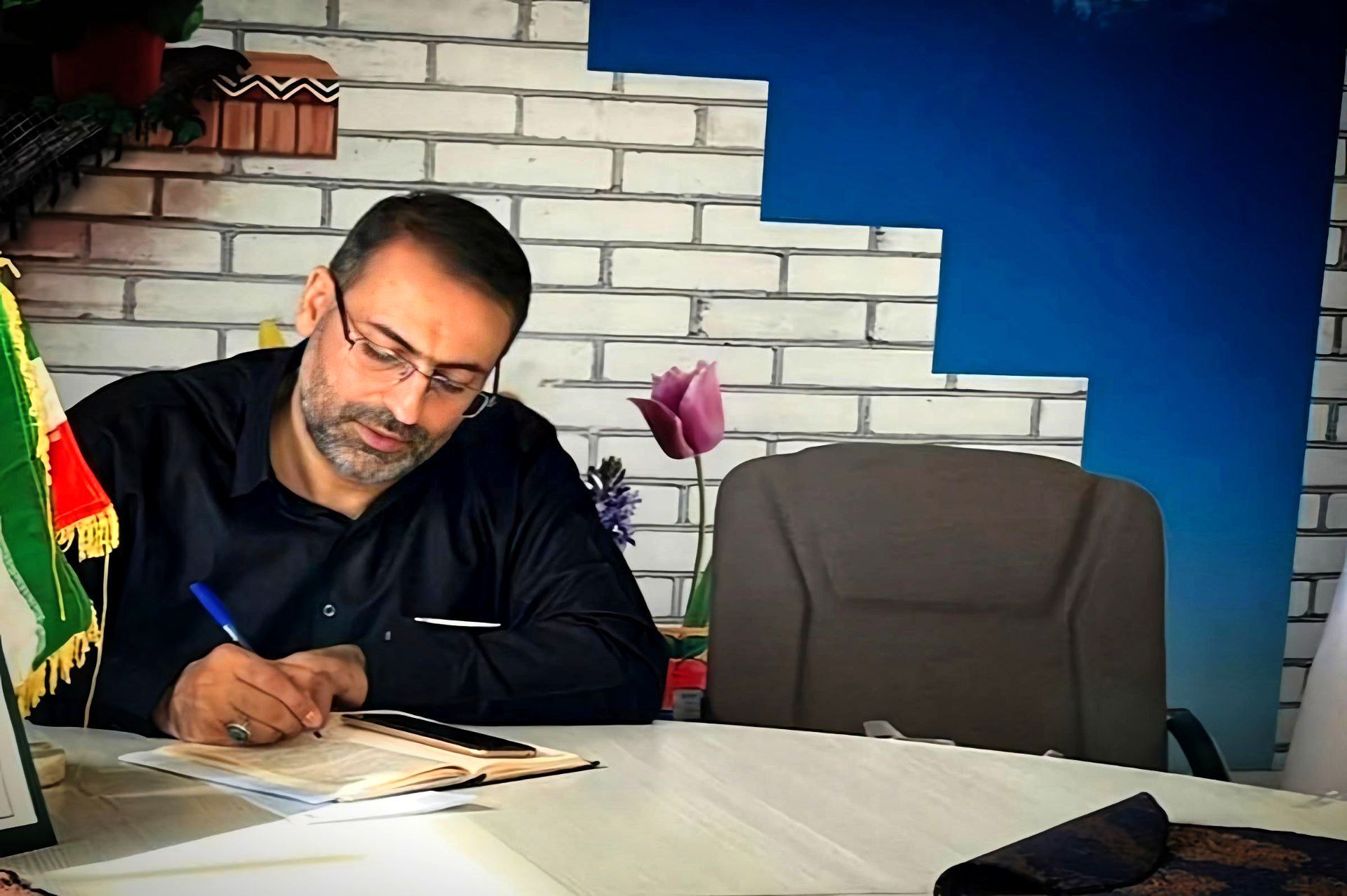 گفت‌وگو با نخبگان، راهبرد توسعه توانمندی‌ها و مهارت‌های حرفه‌ای دانش‌آموزان را هموار می‌سازد