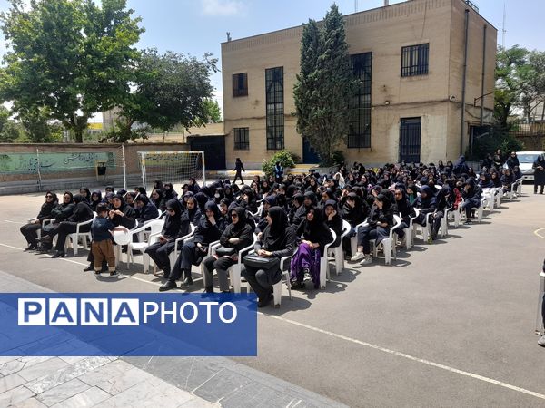 مراسم شهادت سیدالشهدای خدمت در هنرستان فنی‌وحرفه‌ای بدیع مشهد 