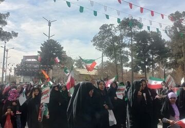 تا ابد همراه با انقلاب اسلامی ایران