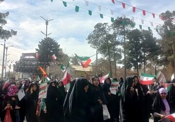 تا ابد همراه با انقلاب اسلامی ایران