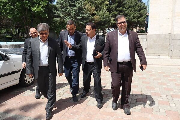 تاکید مدیرعامل راه آهن بر تکمیل کریدور ریلی شرق به غرب/ دستور ویژه برای تسریع در تخلیه و بارگیری ایستگاه تبریز