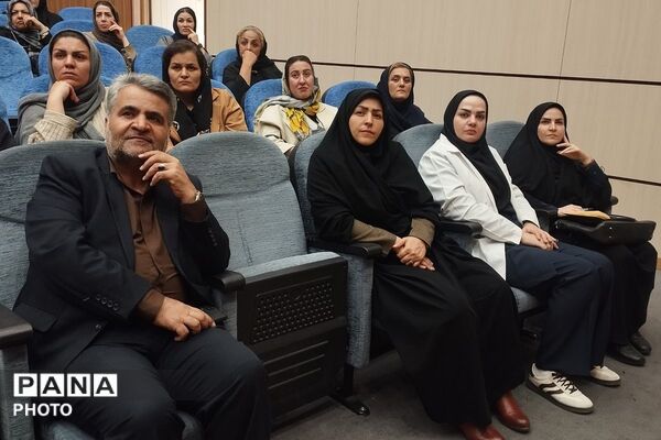 گامی برای تربیت آگاهانه فرزندان در هفته سلامت روان
