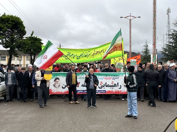 راهپیمایی 22 بهمن در اطاقور 