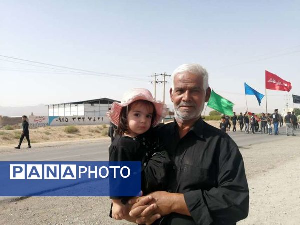 حضور پررنگ کودکان و نوجوانان روستای نقاب در همایش بزرگ عاشورای حسینی
