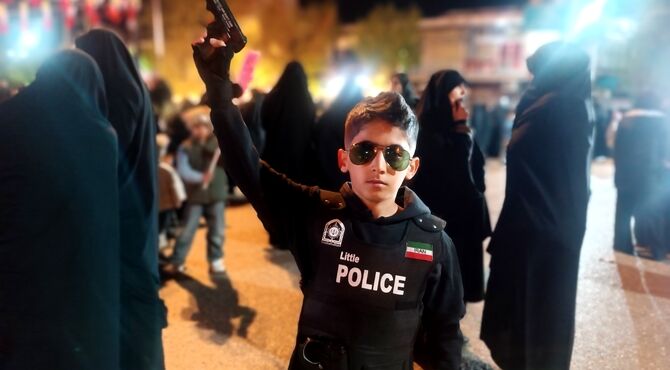 چالش «قشنگترین شعارِ این شب‌های ایران» از زبان کودکان