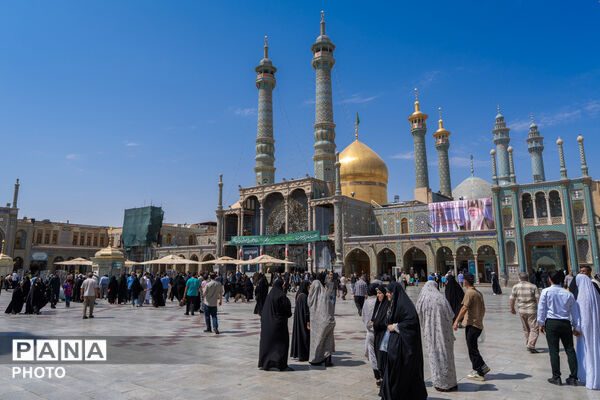جشن زادروز پیامبر گرامی اسلام و صادق آل محمد(ص) در حرم حضرت معصومه(س)