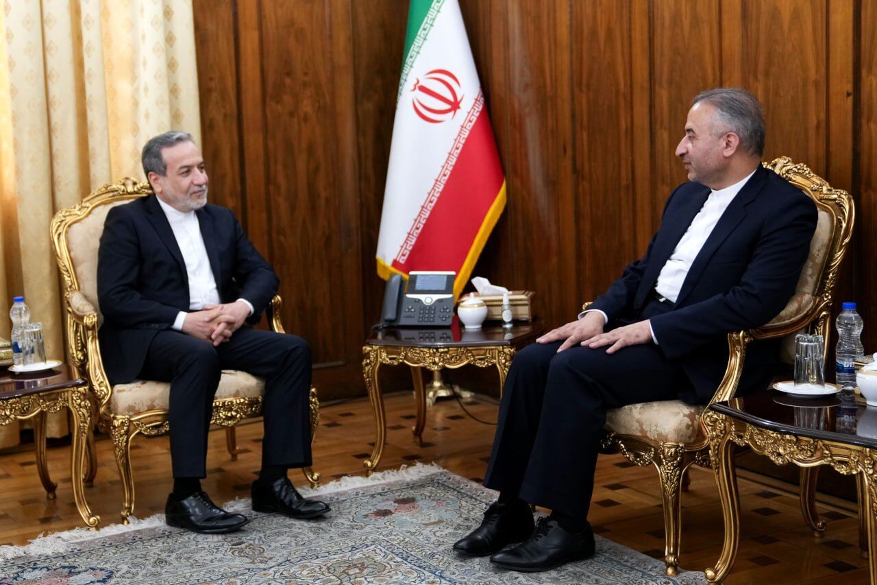 سفیر جدید ایران در مکزیک با عراقچی دیدار کرد