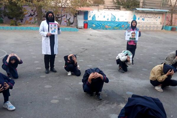 تمرین ایمنی و مقابله با بحران زلزله در مدرسه هدی۱