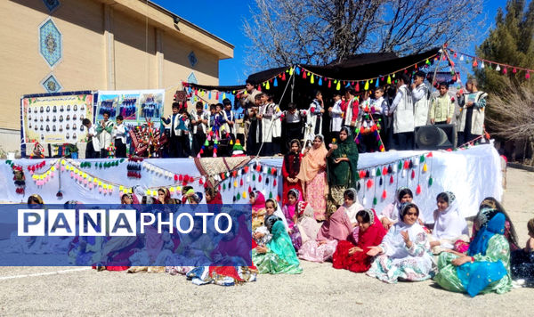 تقدیر از دانش‌آموزان تلاشگر میانکوه 