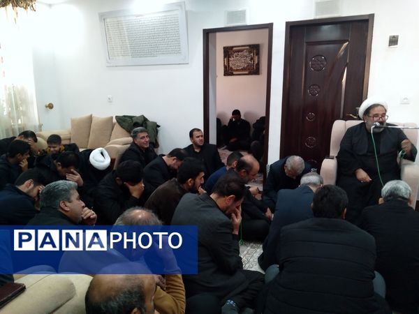 جلسه هفتگی هیات جوانان انصار الحسین هم زمان با عزاداری ایام فاطمیه در شهرستان خلیل‌آباد 