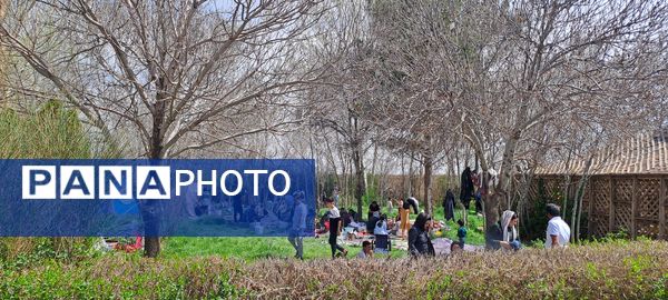 آیین باستانی سیزده بدر در دهکده ی  چوبی نیشابور