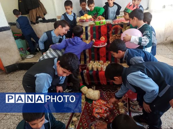 آیین استقبال از شب یلدا در مدرسه ۱۷ شهریور یاسوج
