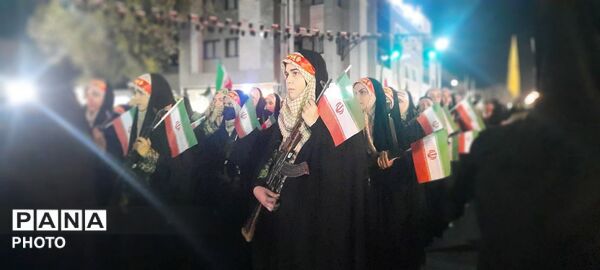 عطر ولادت در کوچه‌های همبستگی