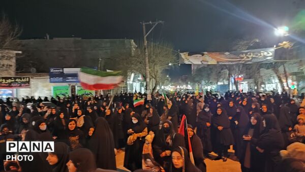 حضور با شکوه مردم آشخانه در هشتمین شب عزاداری رهبر معظم انقلاب