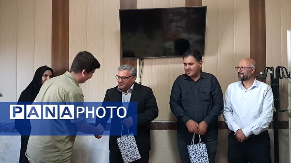 تقدیر از دانش‌آموزان خبرنگار‌ فعال خبرگزاری پانا زنجان