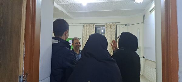  دیدار والدین با معلمان در دبیرستان ابوذر غفاری نیشابور
