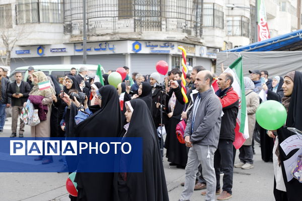 روایت تصویر از ٢٢ بهمن تهران 